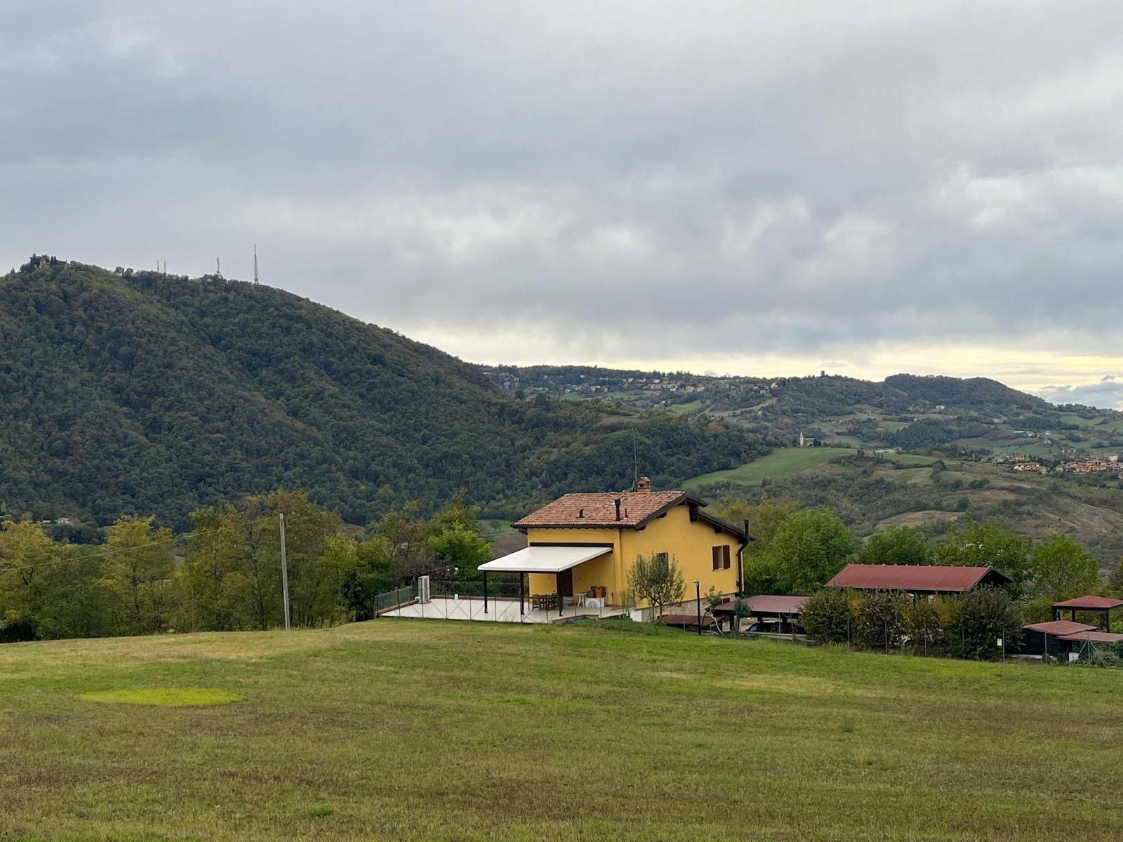 Villa in vendita a Serramazzoni