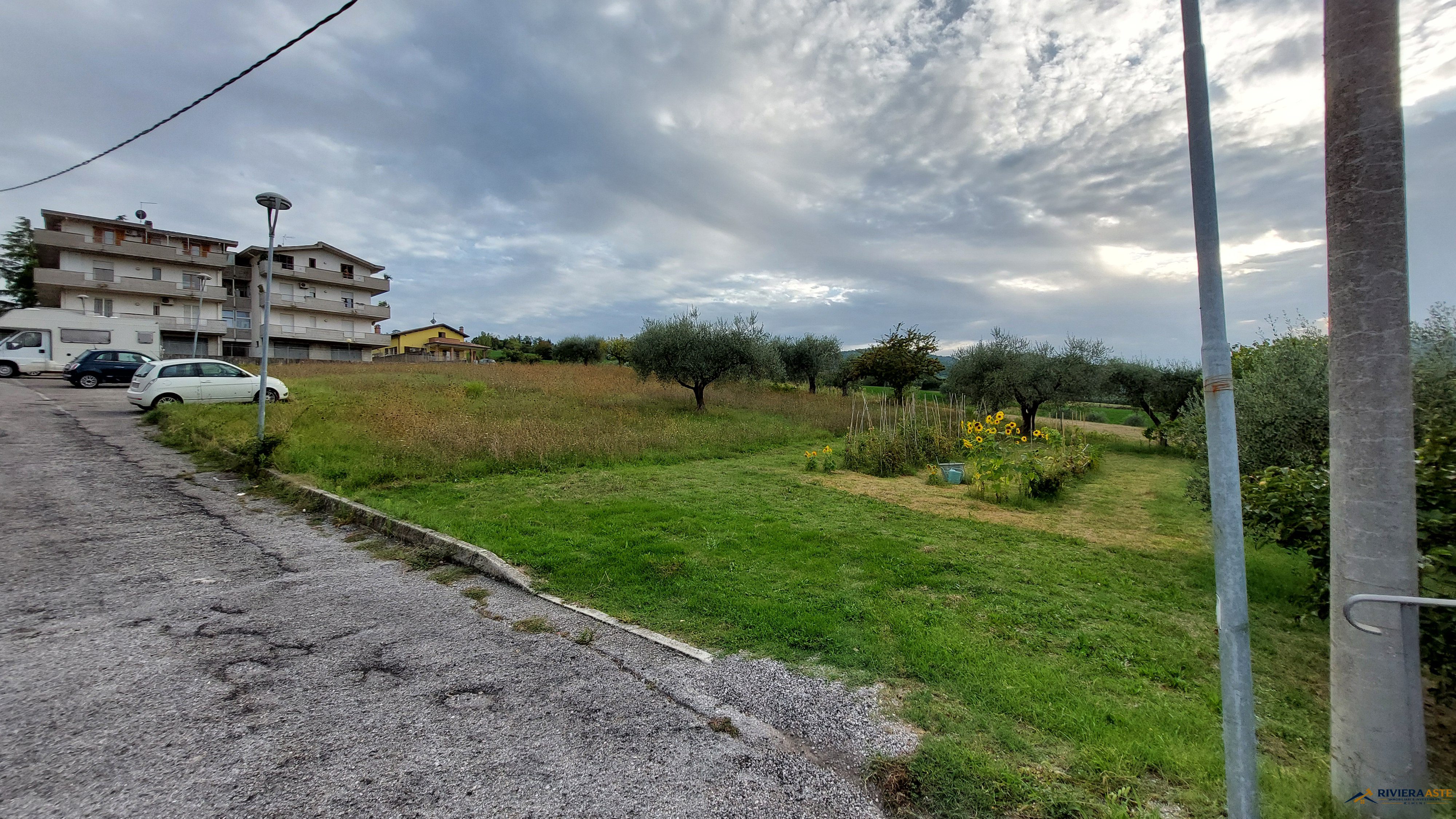 Terreno in vendita a Montefiore Conca