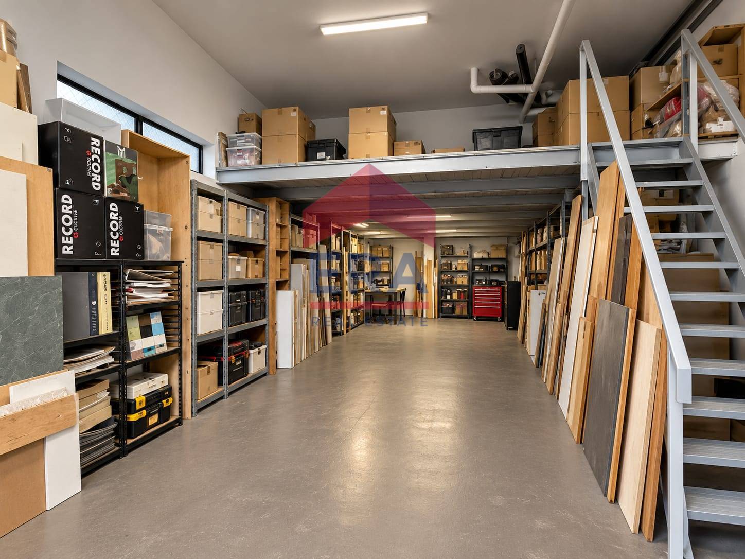 Commerciale Altro in vendita a Aprilia, Centro