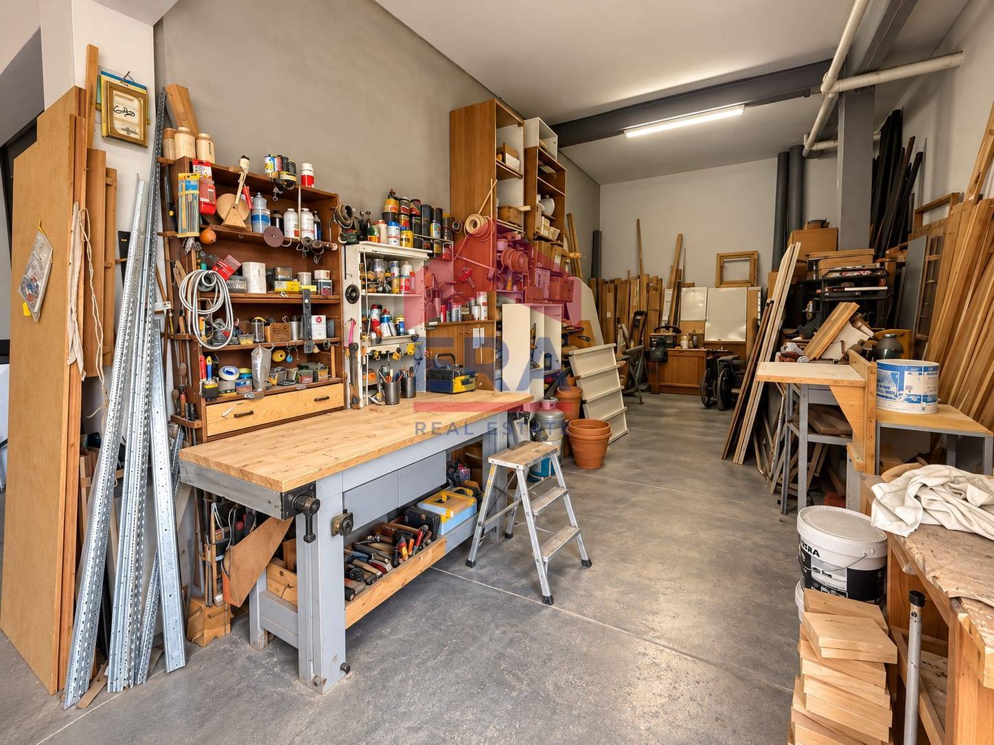 Commerciale Altro in vendita a Aprilia, Centro