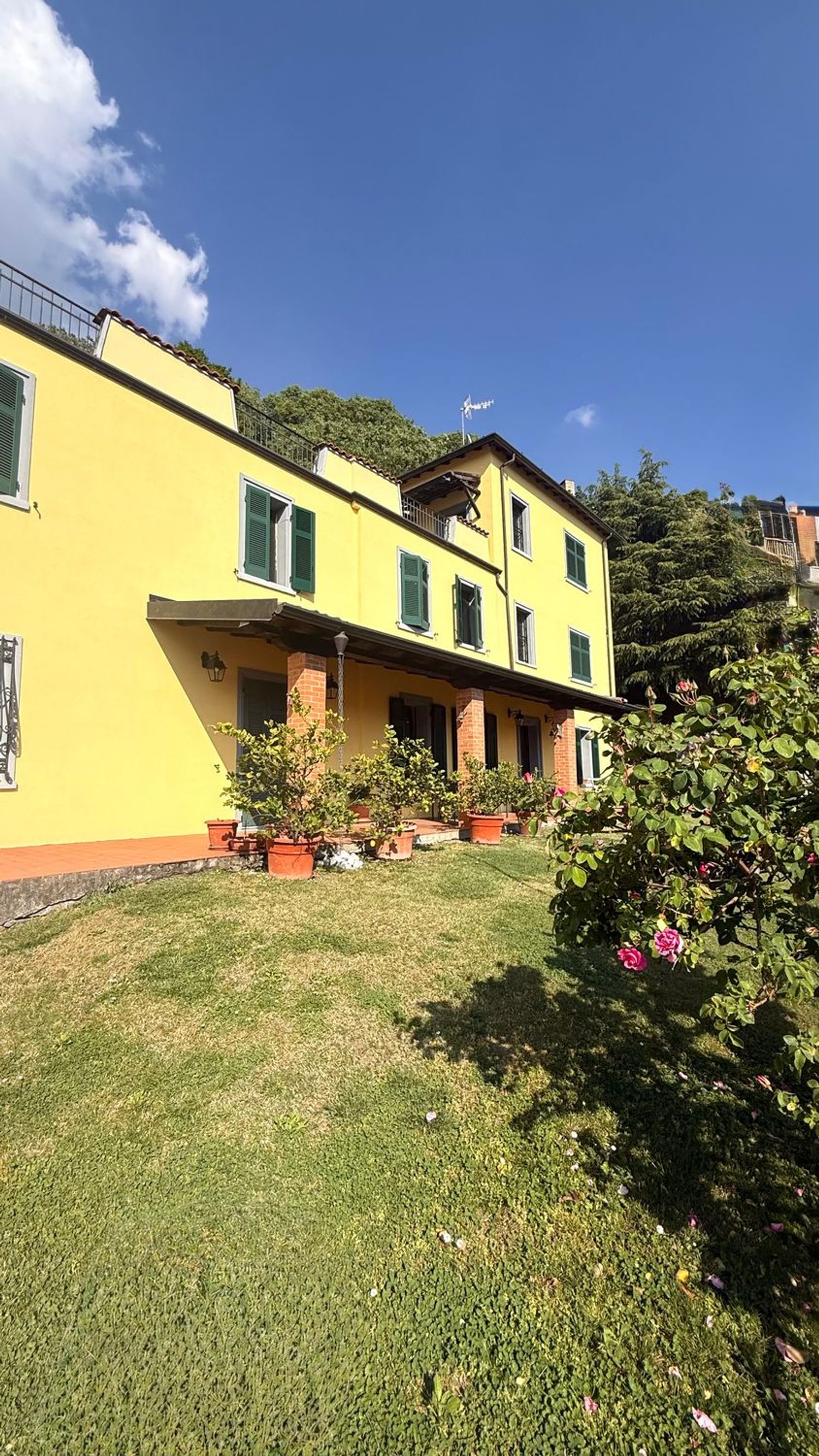 Villa in vendita a Como