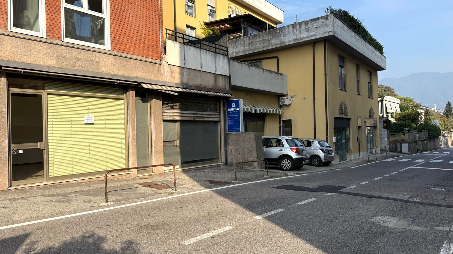 Locale commerciale in affitto a Maslianico