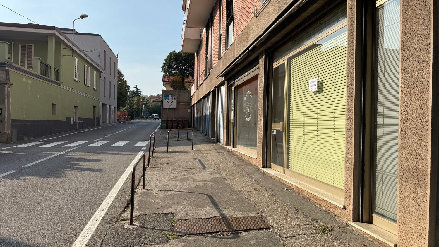 Locale commerciale in affitto a Maslianico