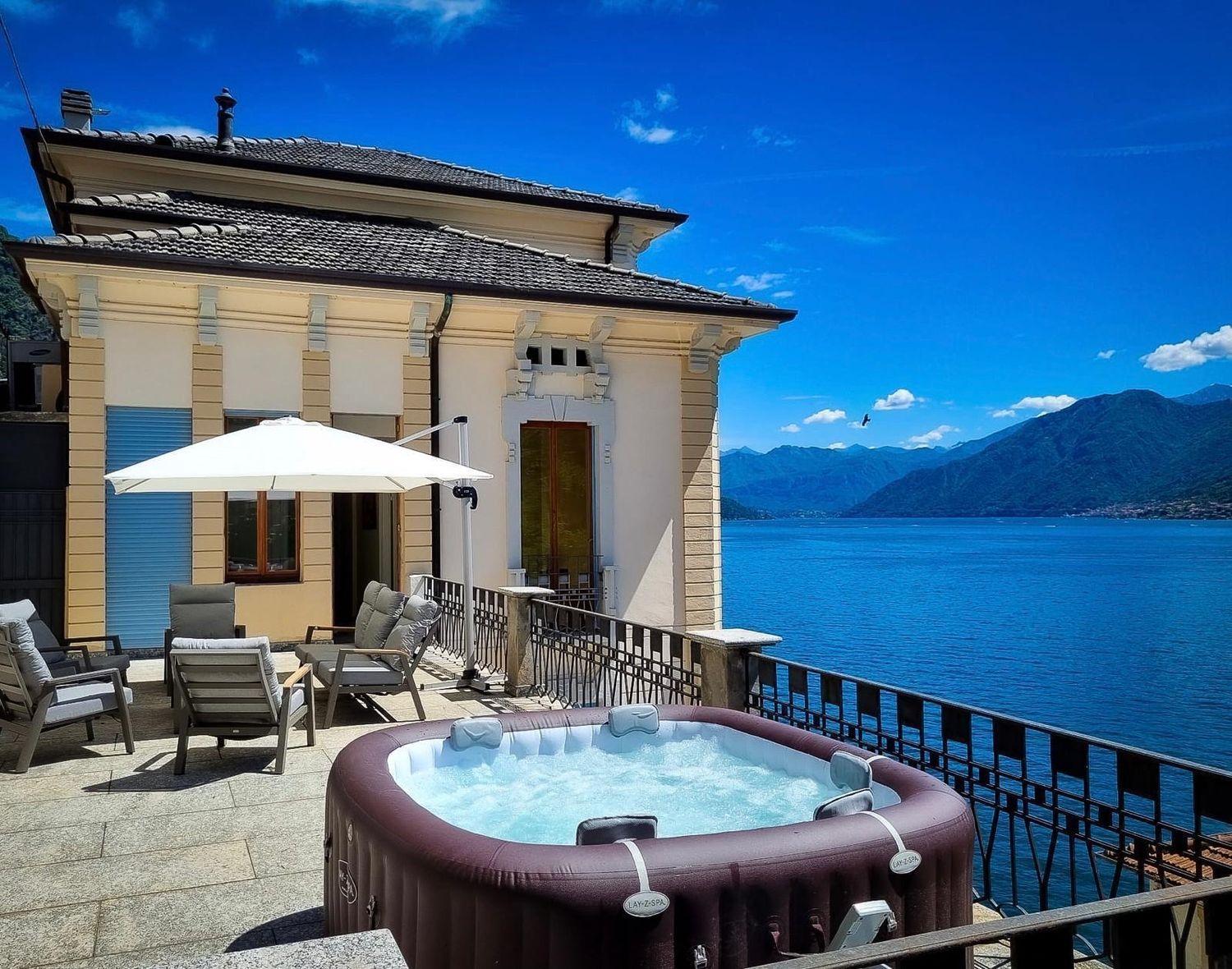 Villa in vendita a Argegno