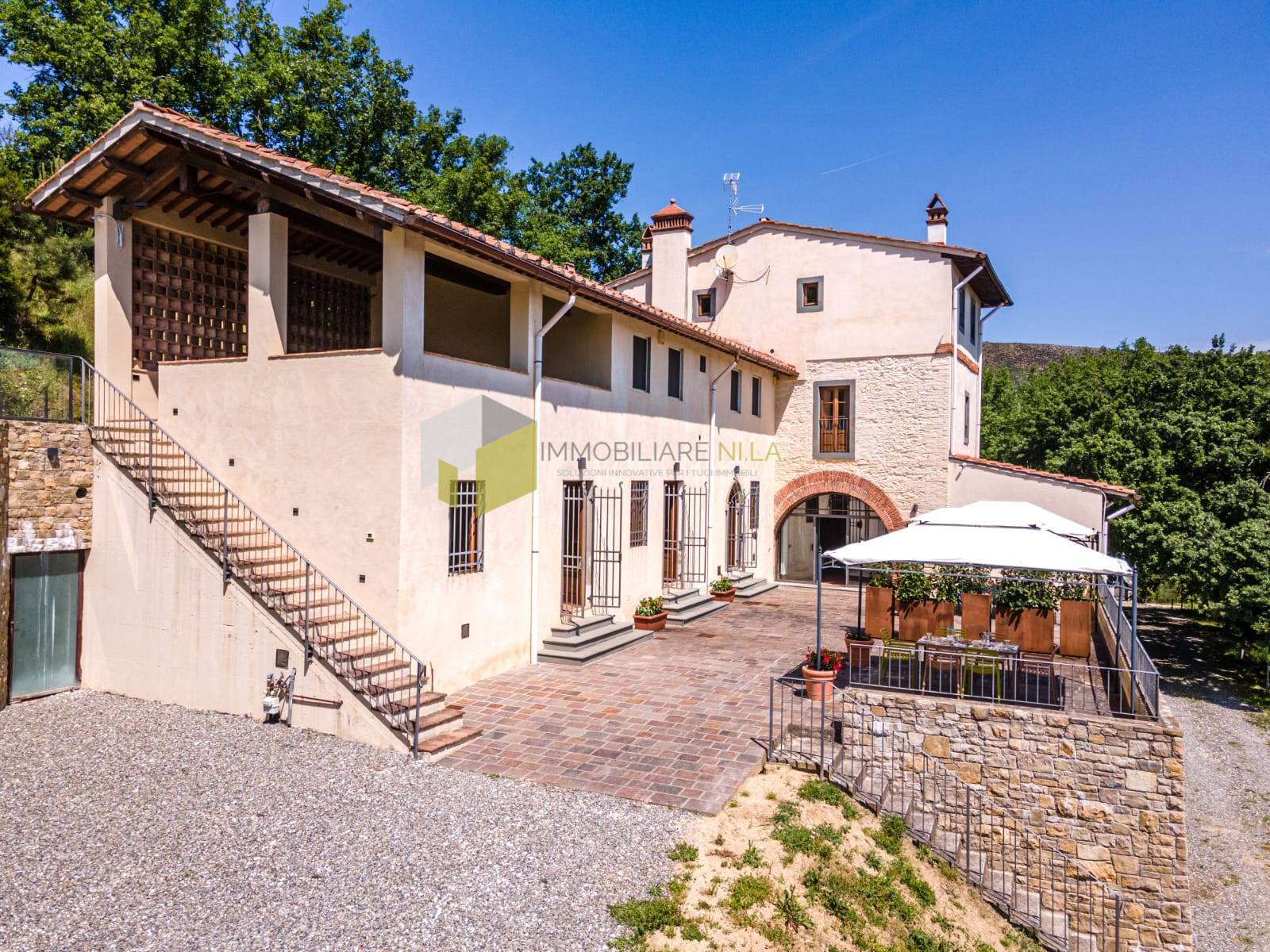 Rustico con giardino a Vicopisano