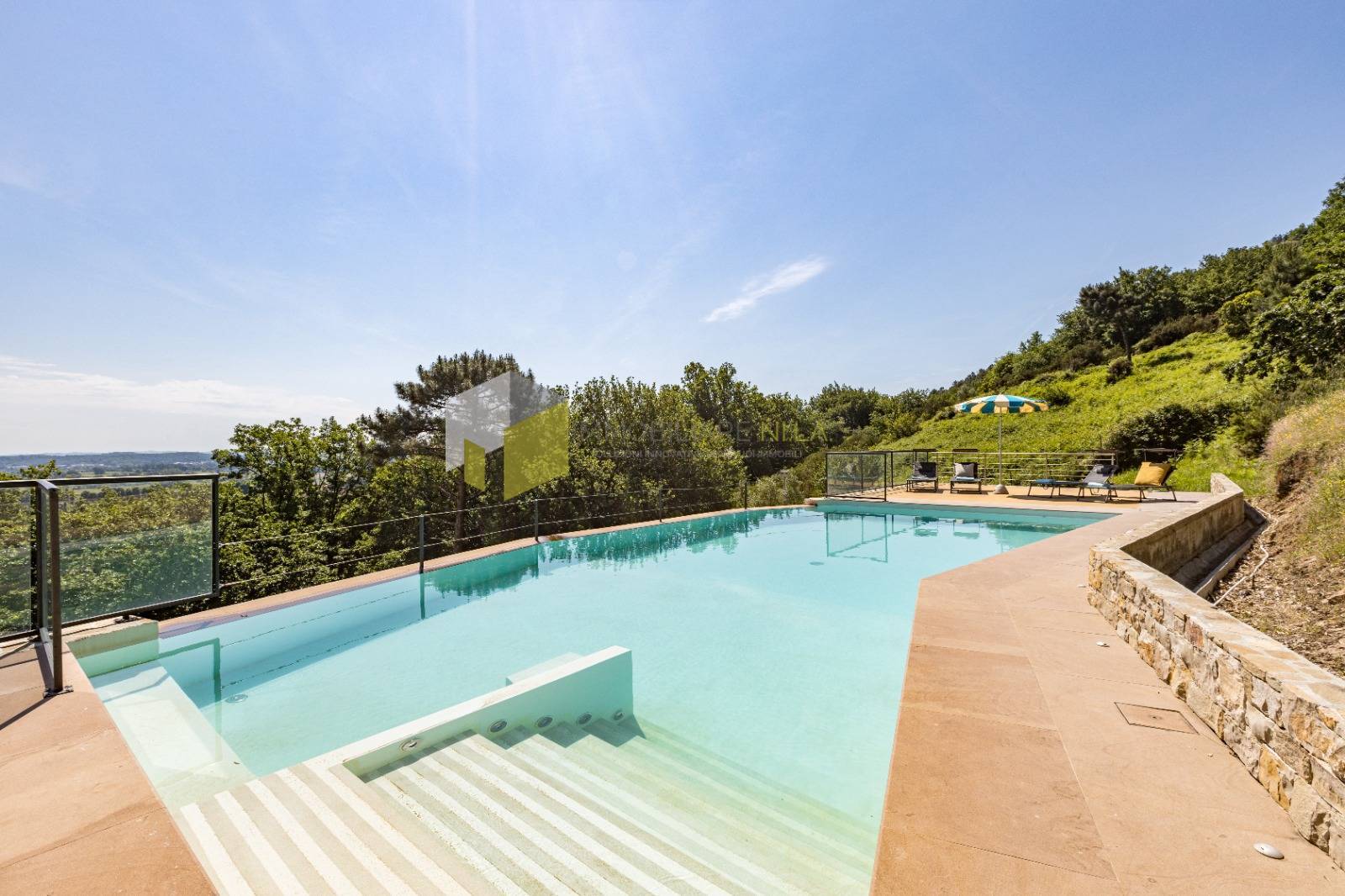 Rustico con giardino a Vicopisano