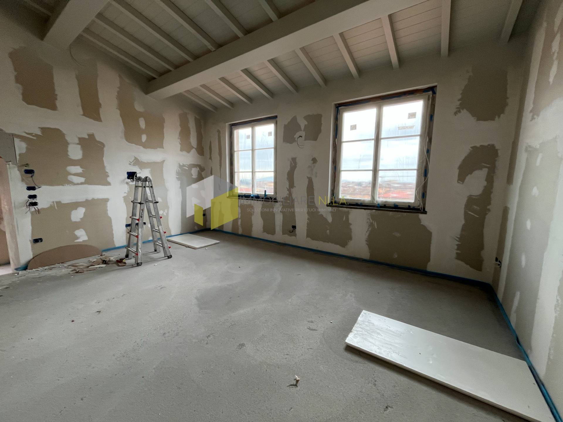 Appartamento con terrazzo a Pisa