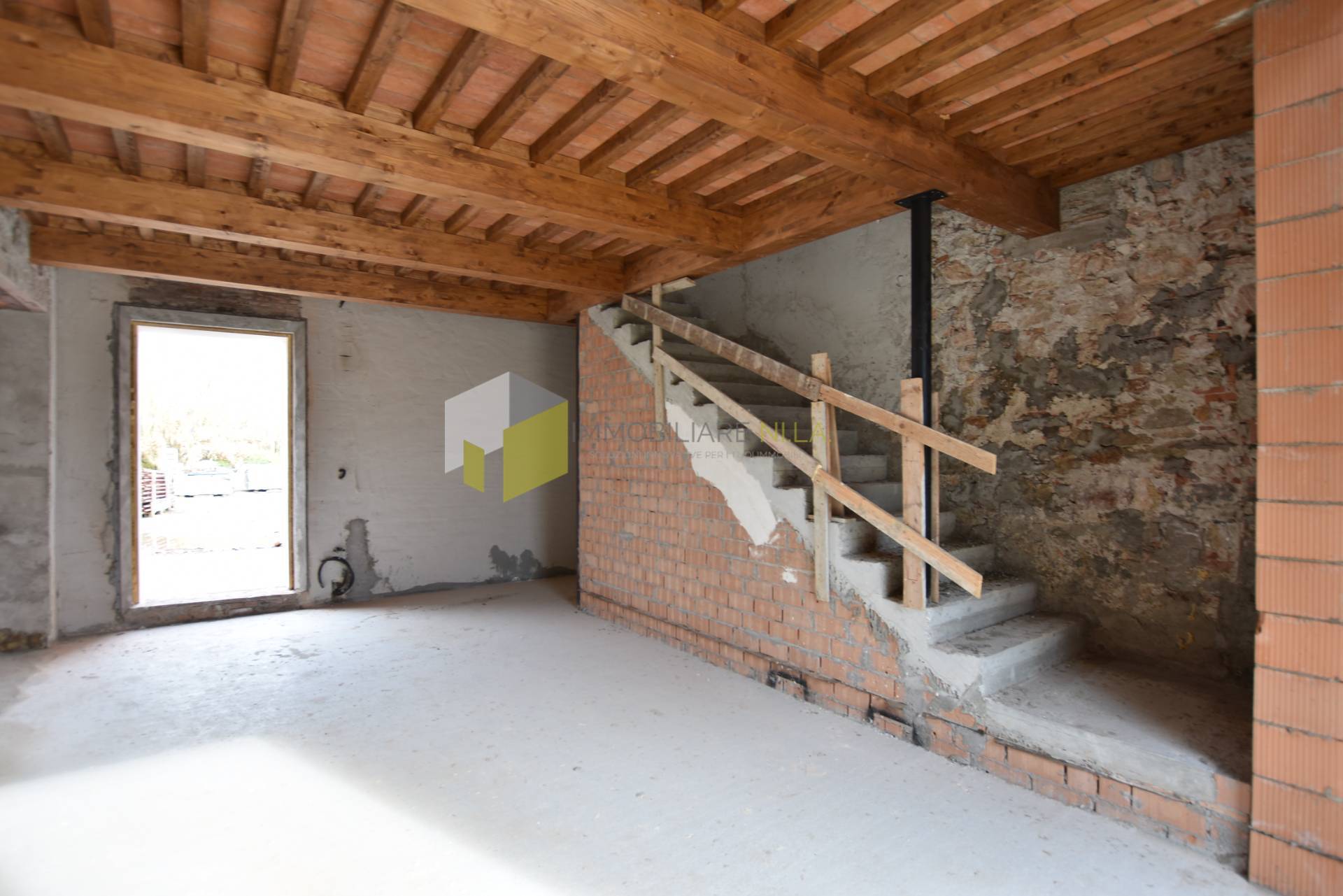 Casa indipendente con giardino a Vecchiano