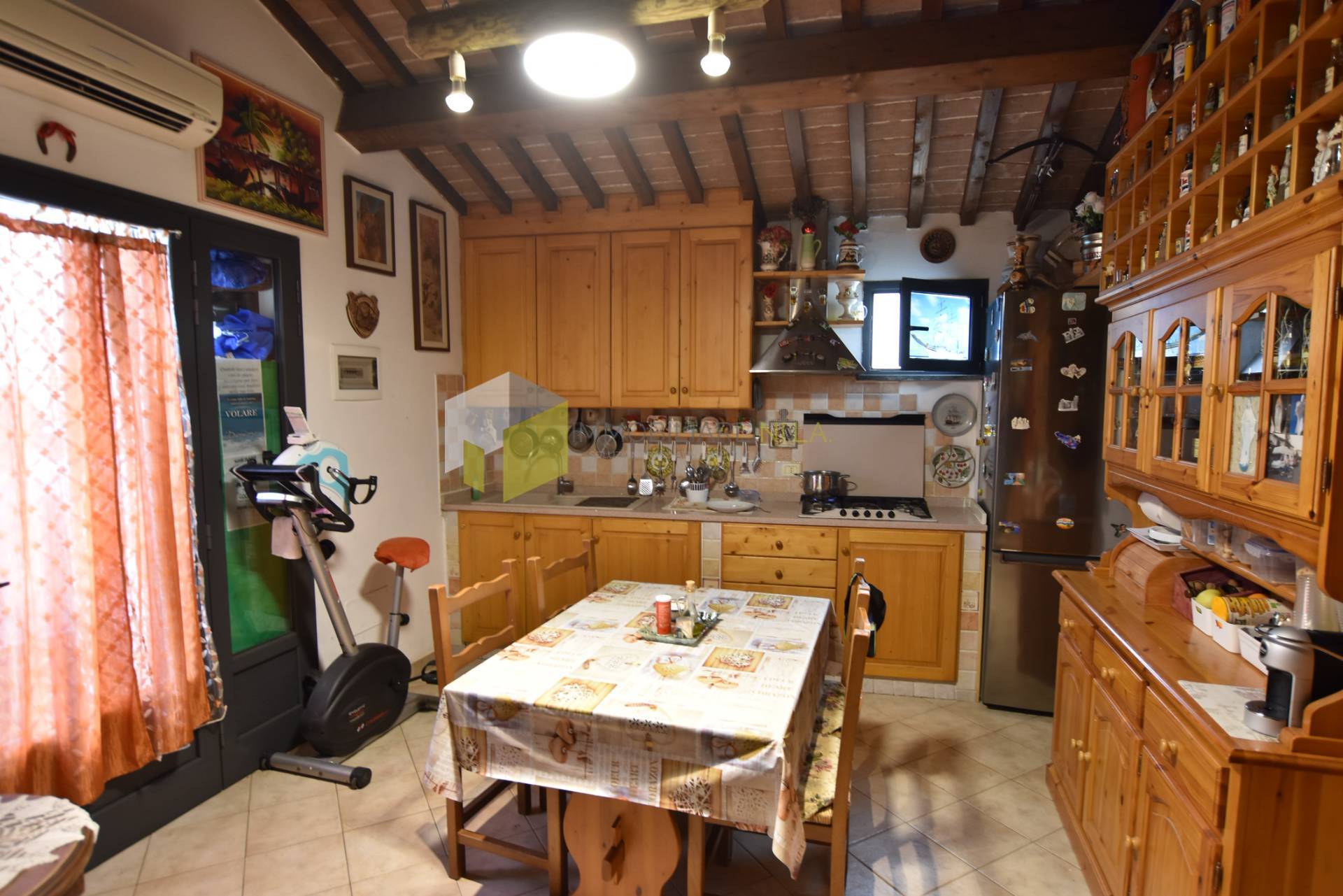 Casa indipendente ristrutturata a Cascina