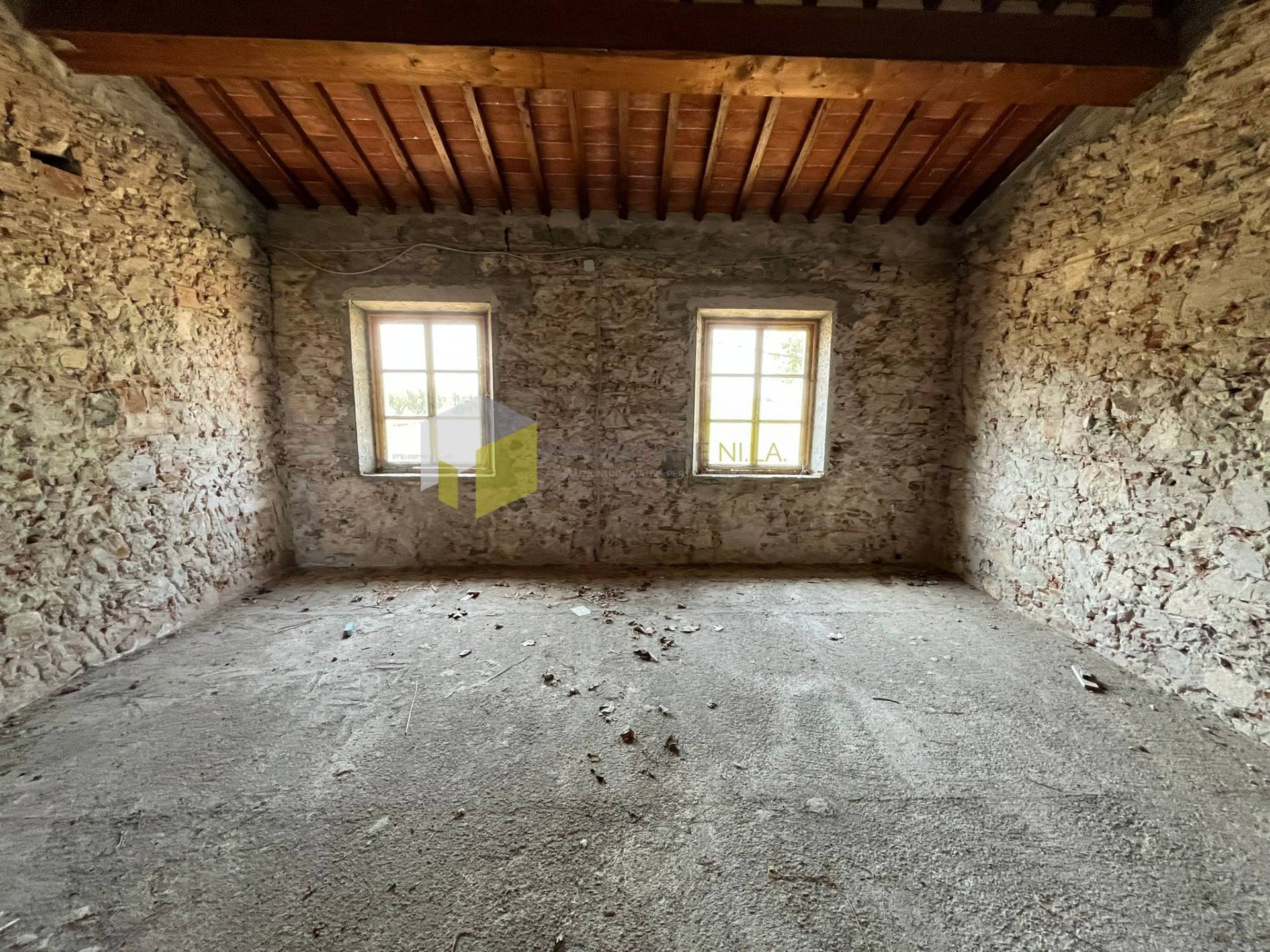 Casa indipendente con giardino a San Giuliano Terme