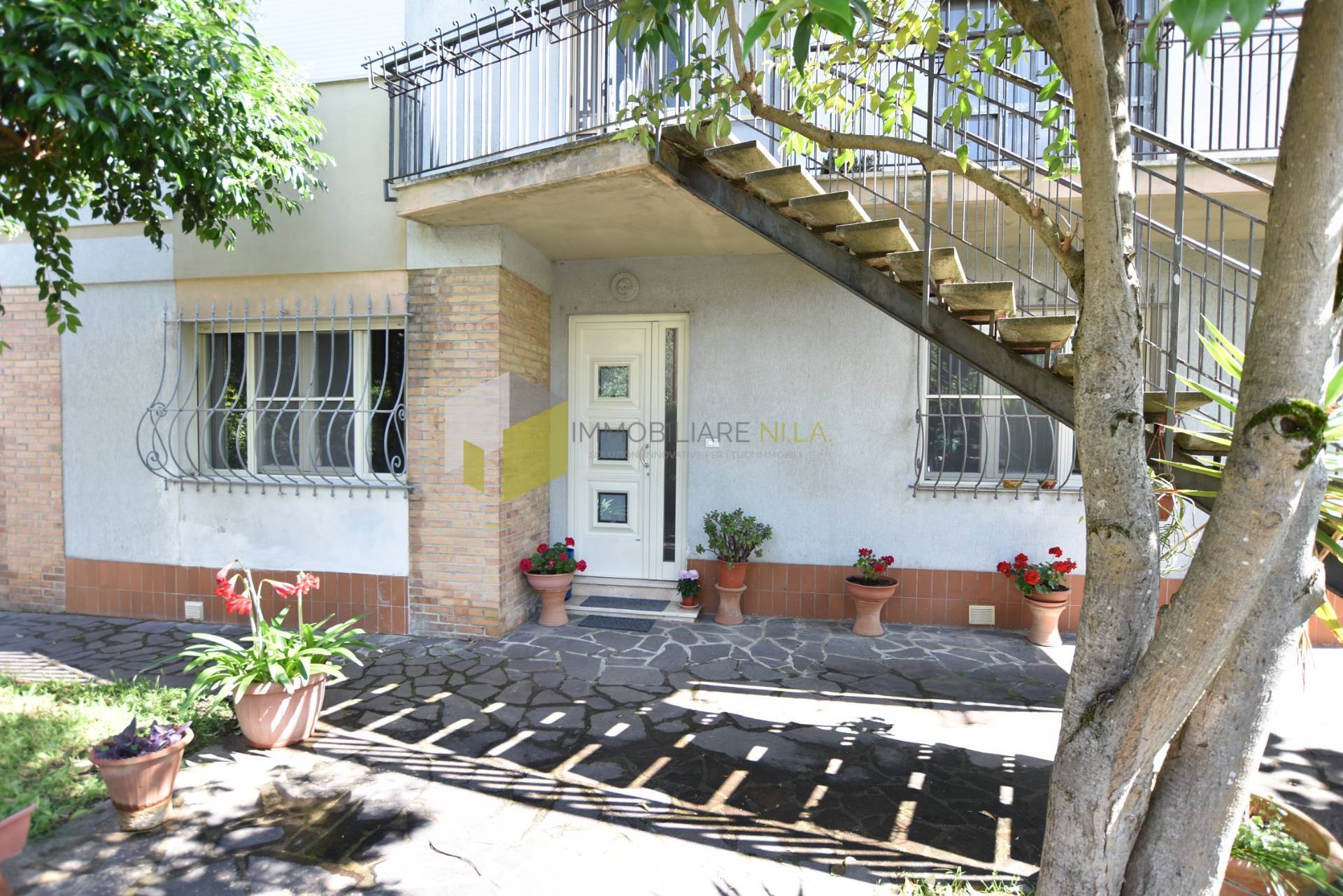 Casa indipendente con giardino a Pisa