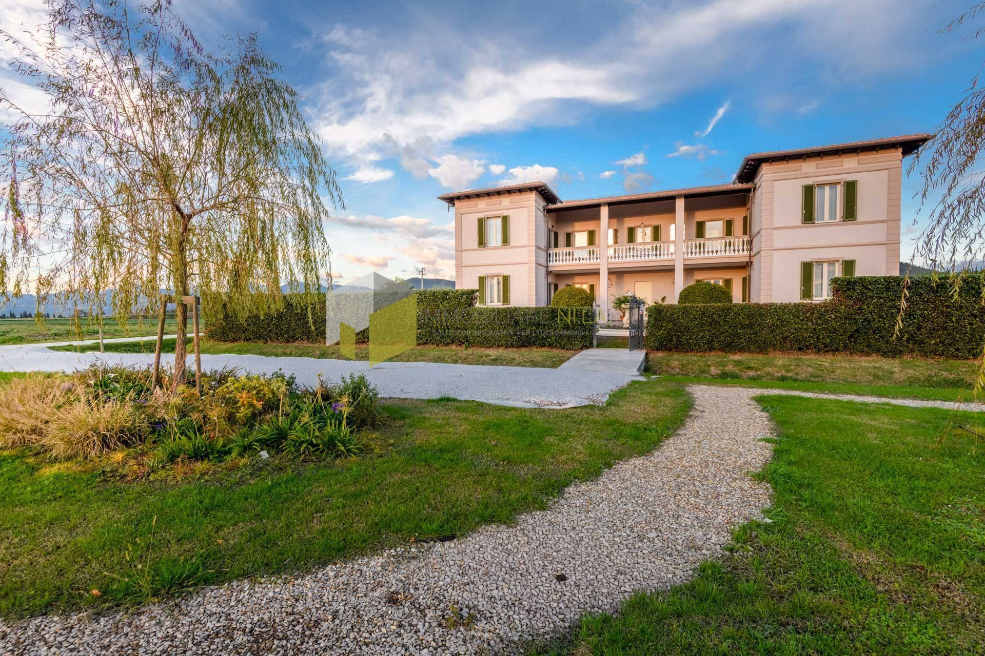 Villa in vendita a Vecchiano