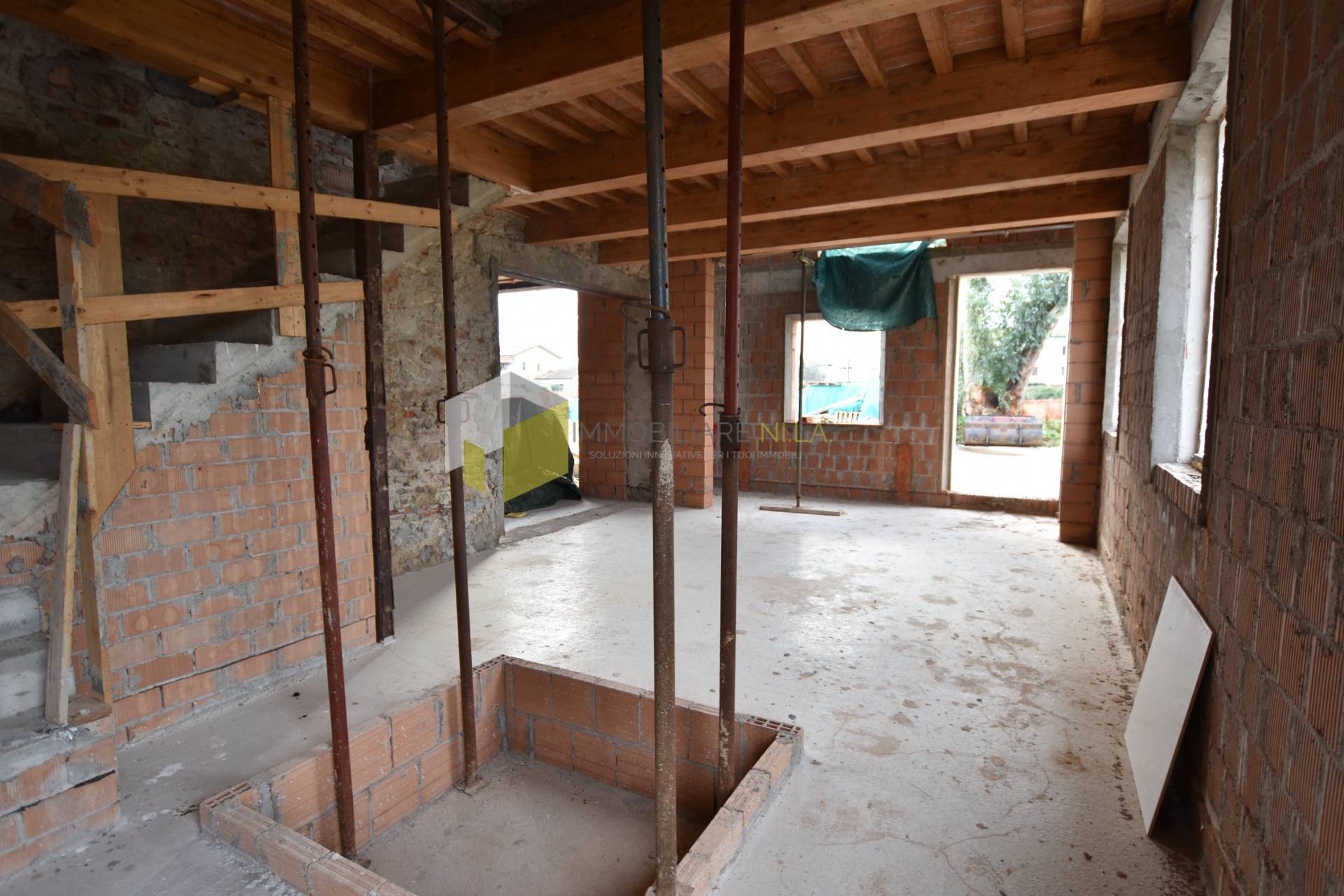 Casa indipendente con giardino a Vecchiano