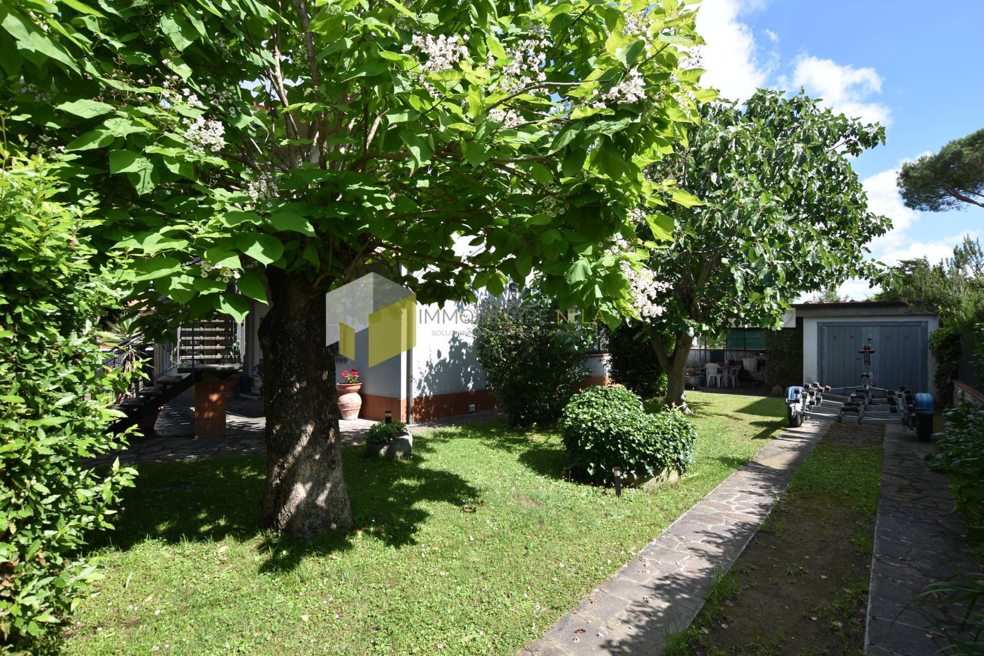 Casa indipendente con giardino a Pisa