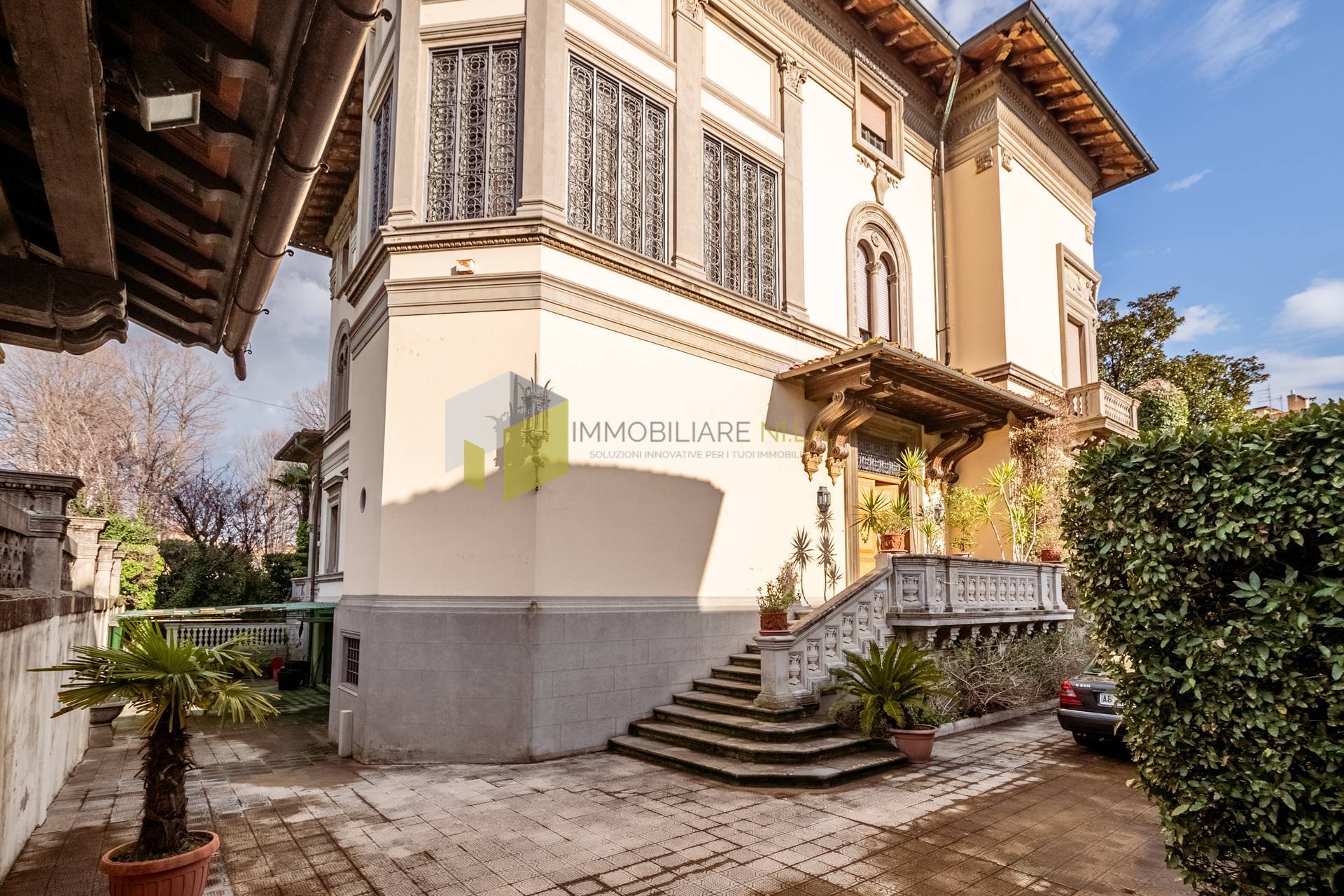 Villa con giardino a Pisa