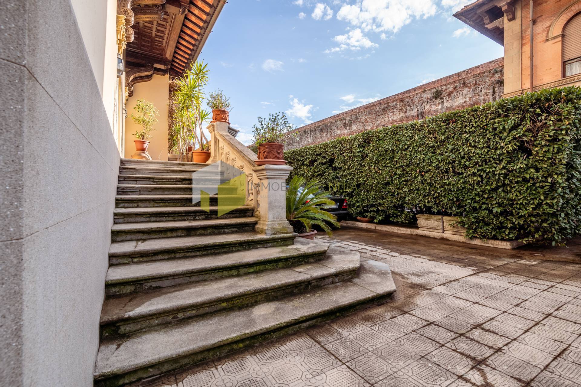 Villa con giardino a Pisa