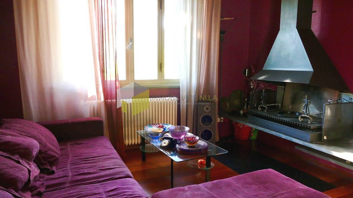 Villa con giardino a Cascina
