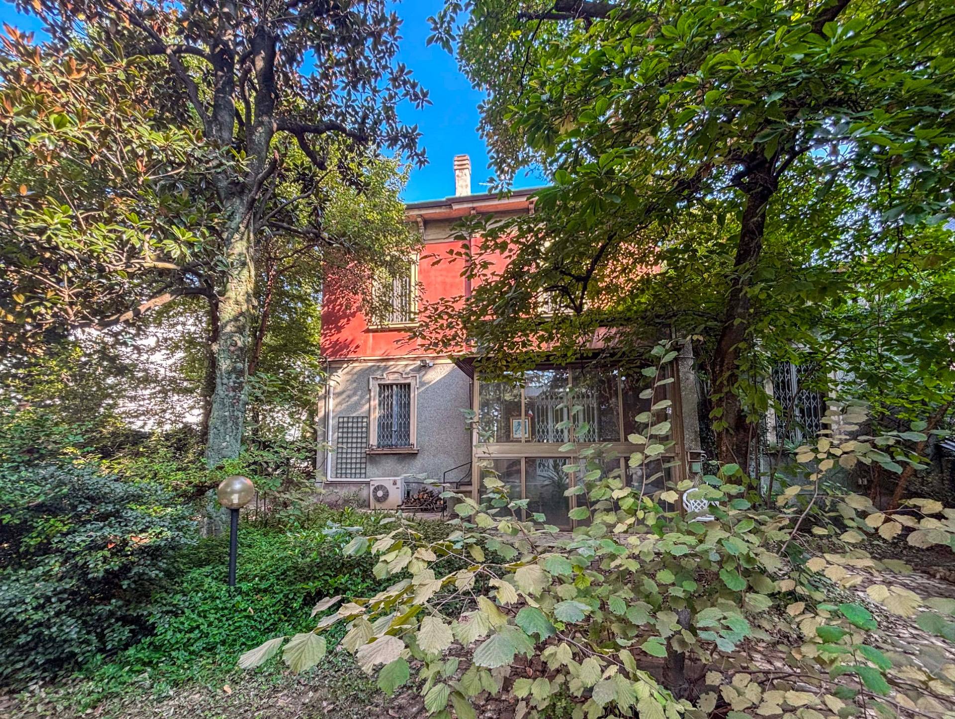 Villa in vendita a Milano