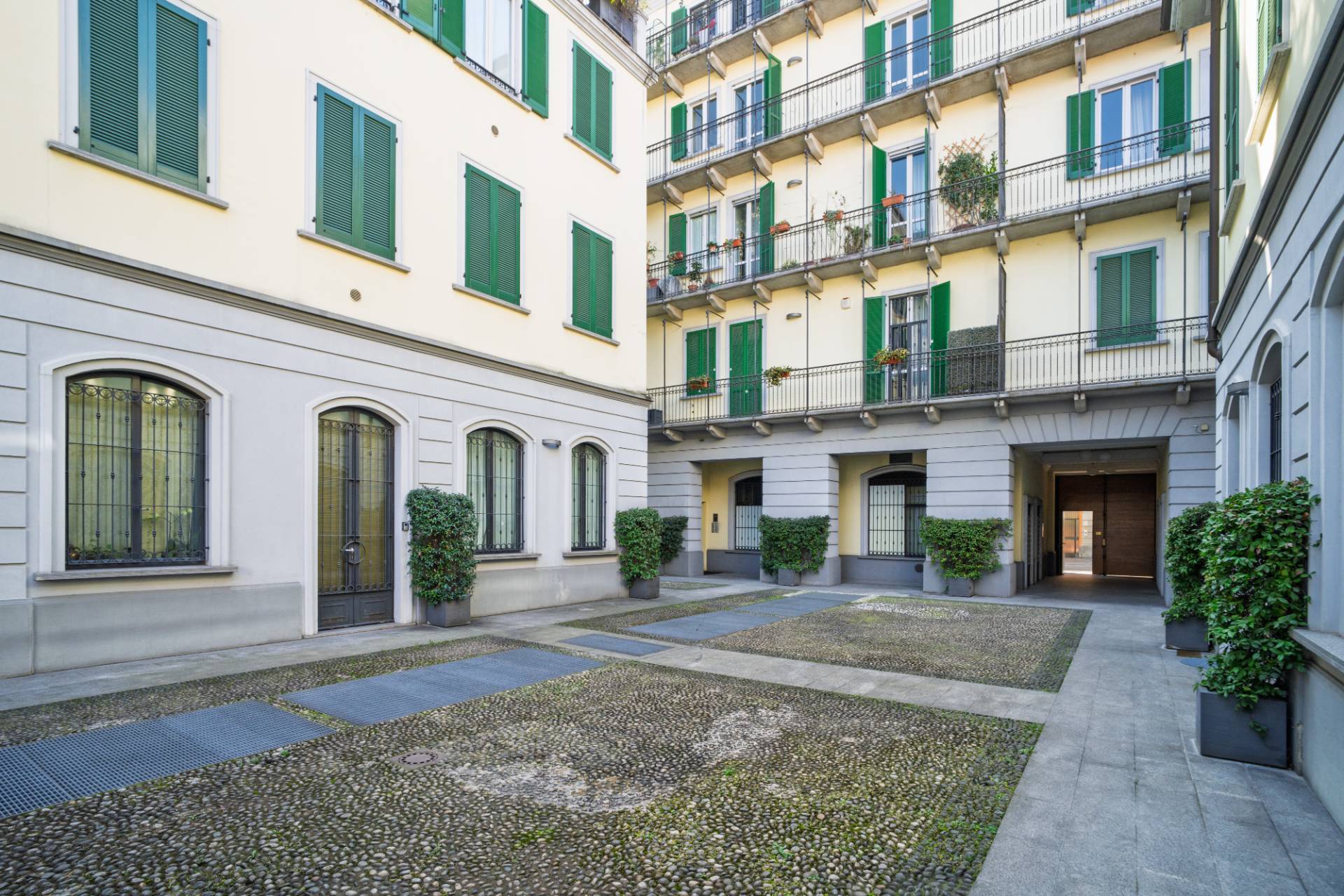 Appartamento in vendita a Milano, Milano-Genova Romolo Solari