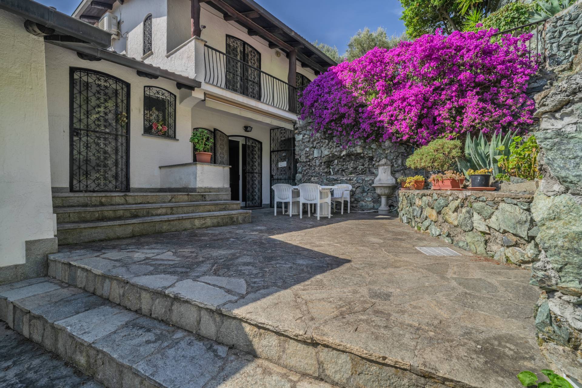Villa in vendita a Varazze