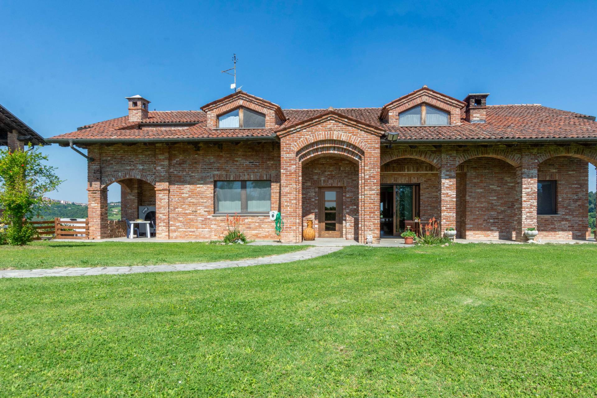 Villa in vendita a Altavilla Monferrato