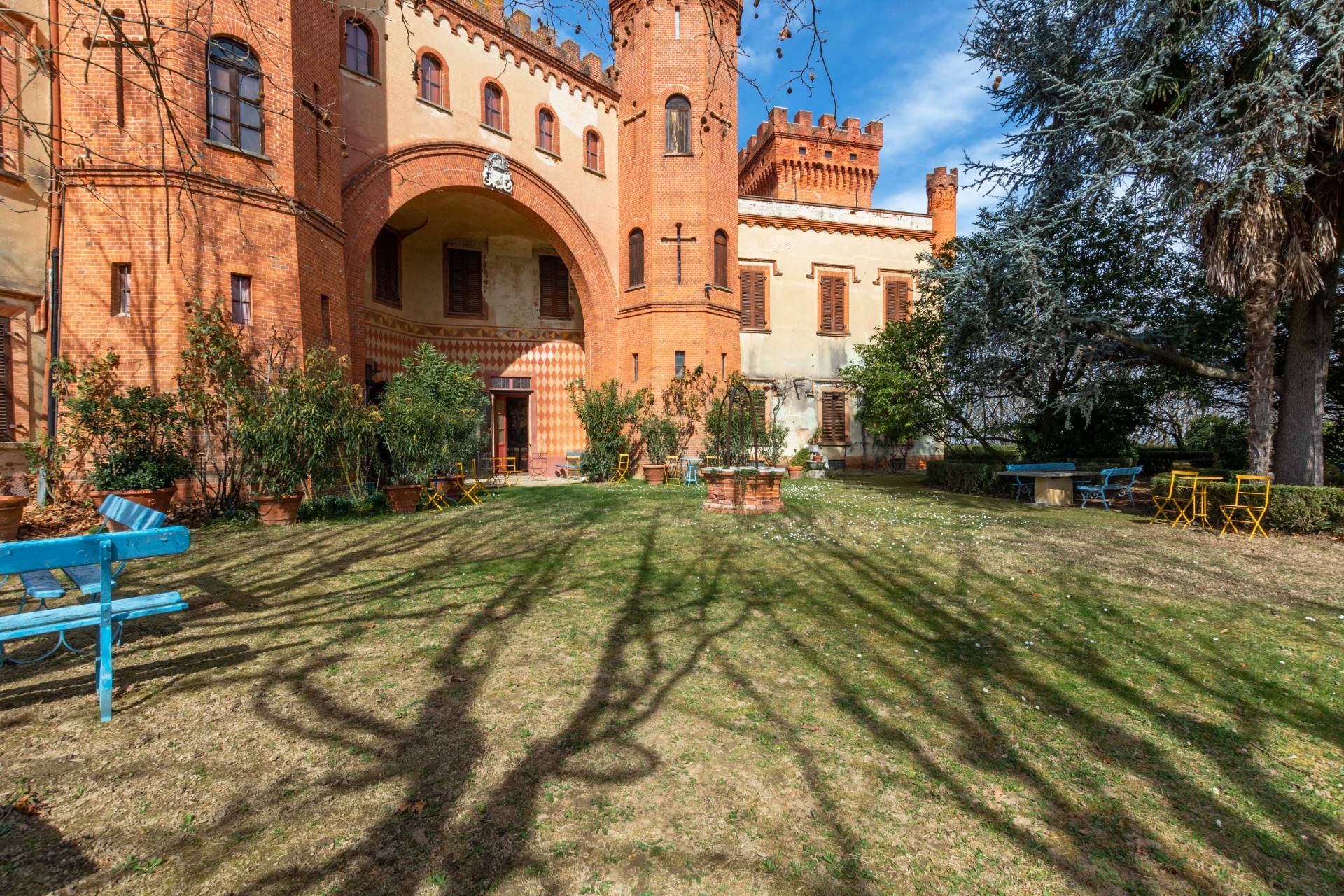 Castello in vendita a Baldissero d'Alba