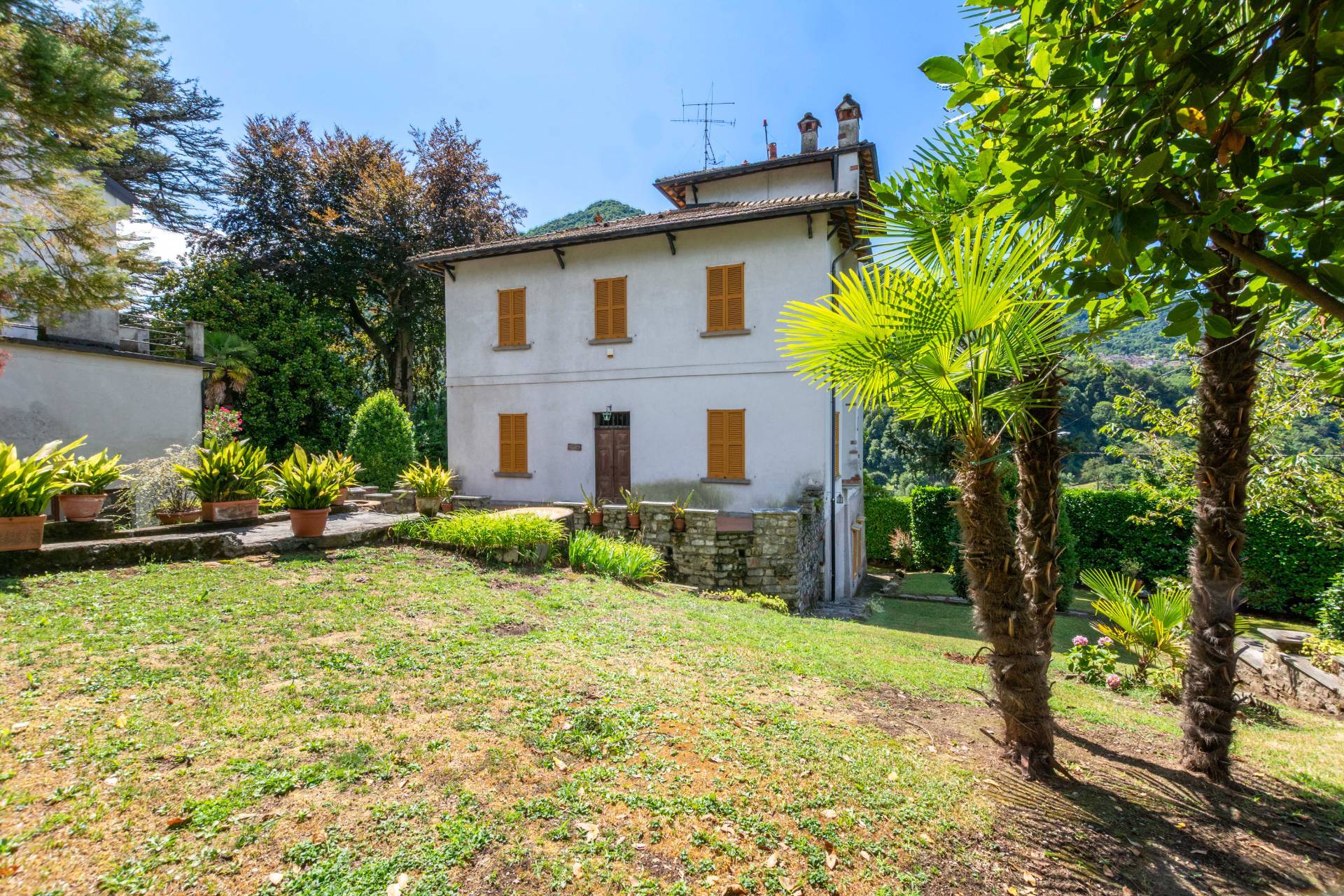 Villa in vendita a Dizzasco