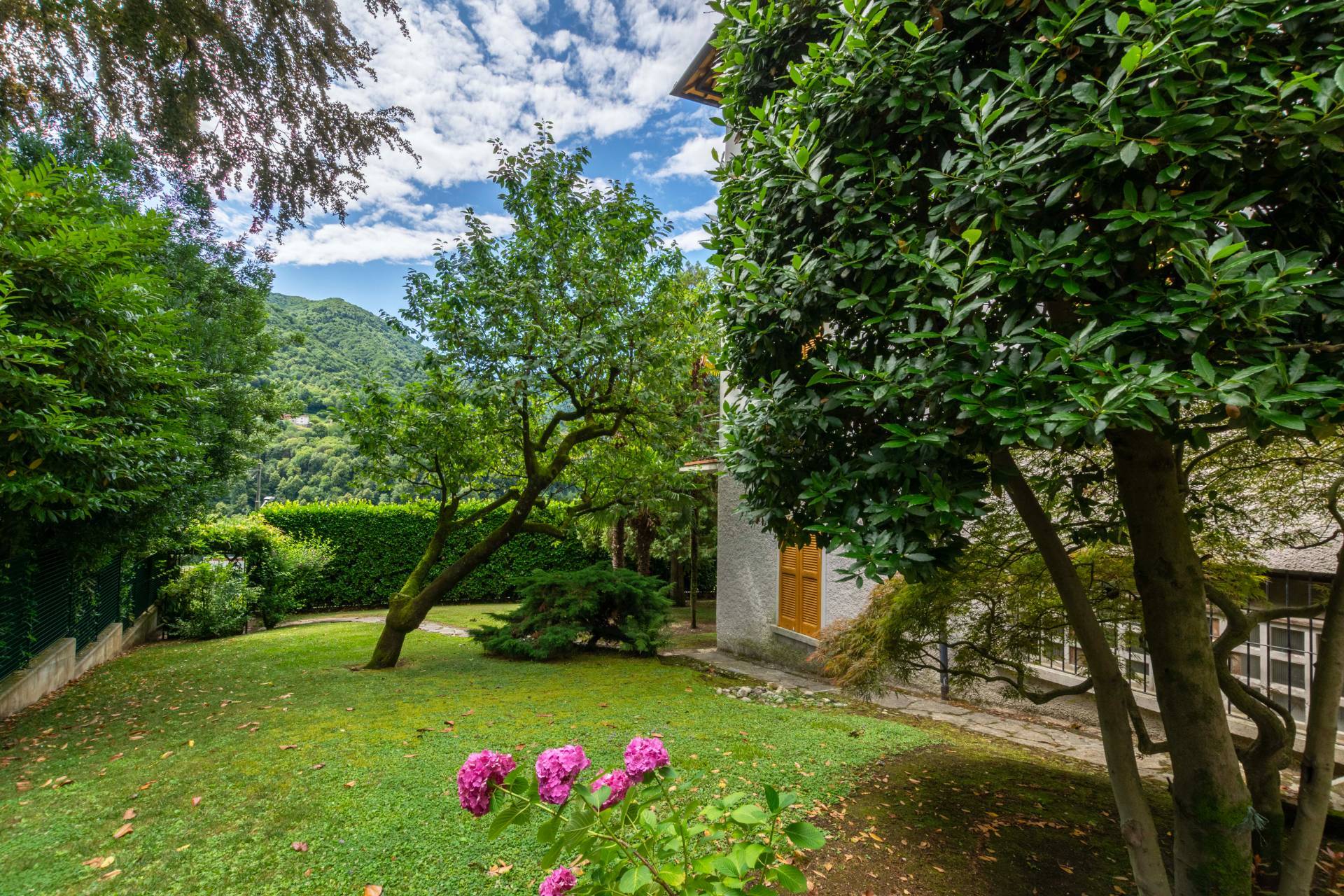Villa in vendita a Dizzasco