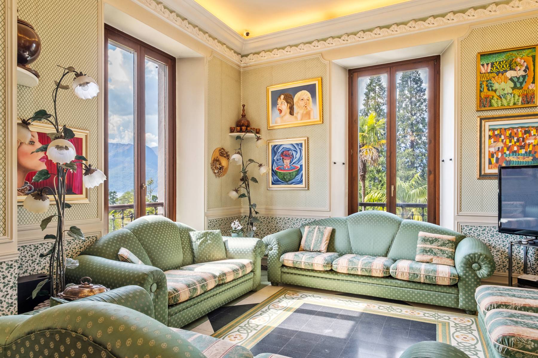 Villa in vendita a Luino