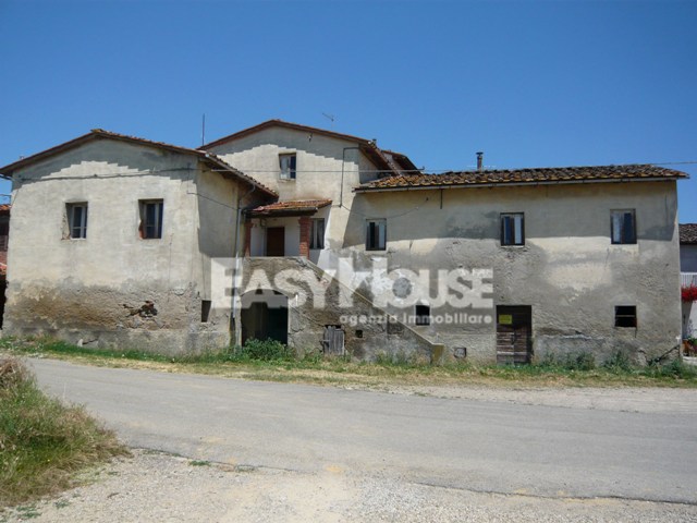 Rustico/Casale in vendita a Terranuova Bracciolini, Traiana