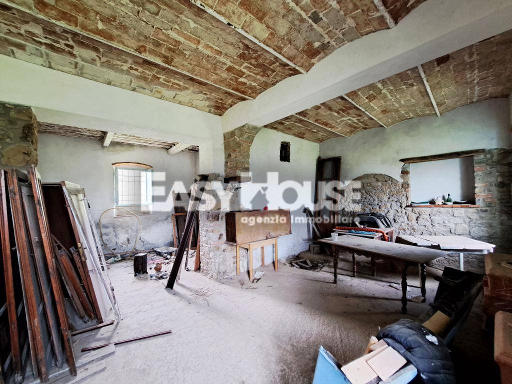 Rustico/Casale in vendita a Loro Ciuffenna