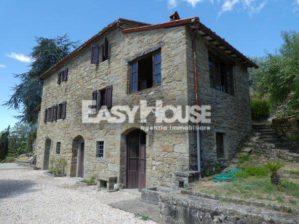 Rustico/Casale in vendita a Loro Ciuffenna