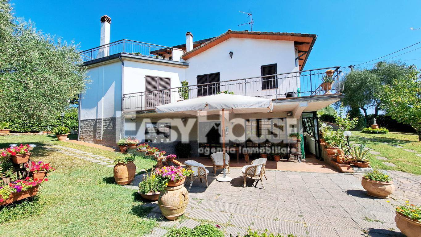 Casa indipendente in vendita a Laterina Pergine Valdarno