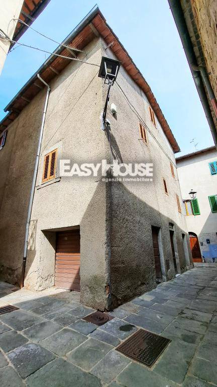Casa indipendente in vendita a Loro Ciuffenna, San Giustino Valdarno