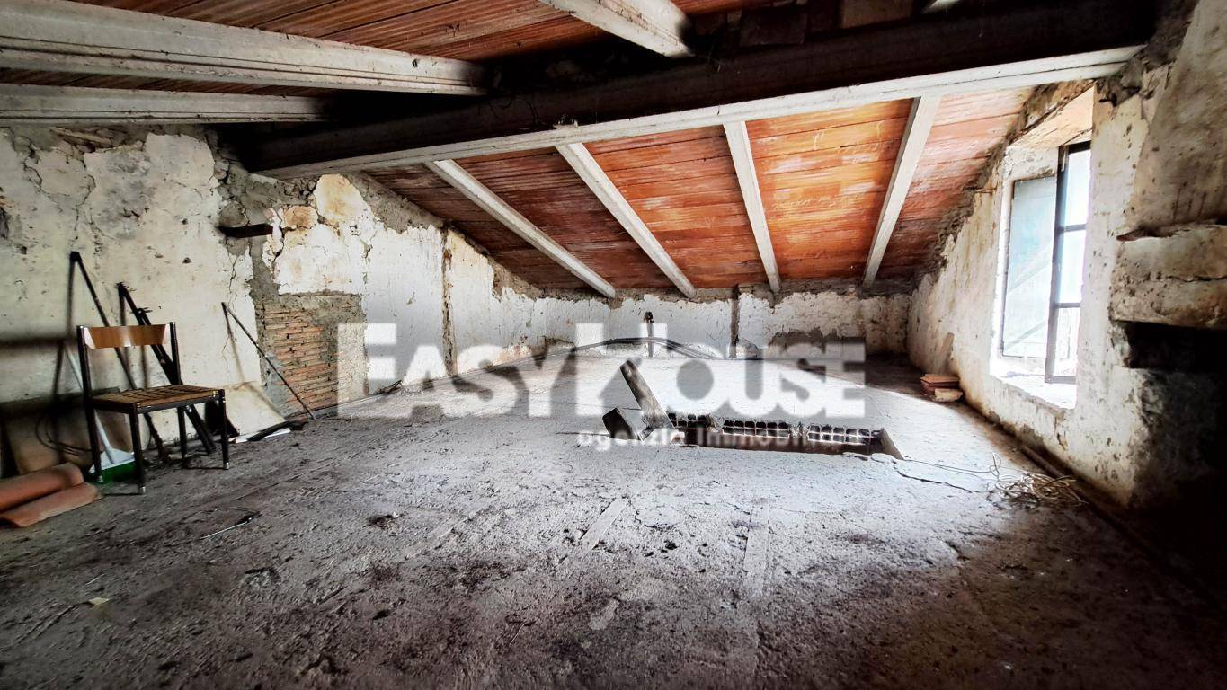 Casa indipendente in vendita a Loro Ciuffenna, San Giustino Valdarno