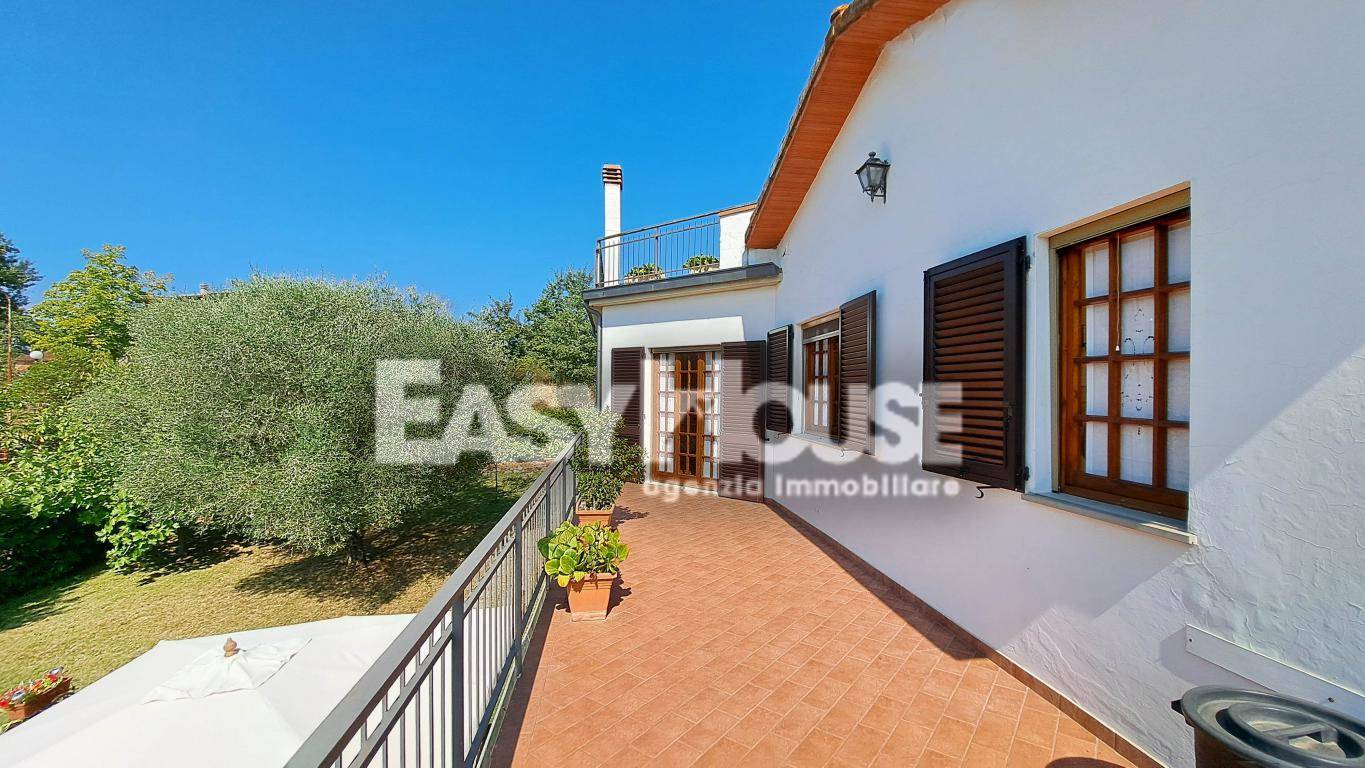 Casa indipendente in vendita a Laterina Pergine Valdarno
