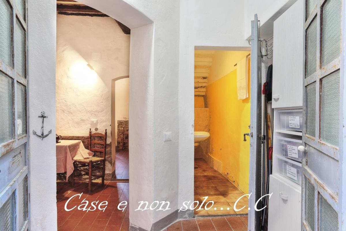 Bilocale in vendita, Castagneto Carducci centro del borgo