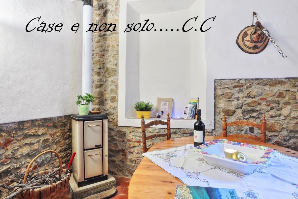 Appartamento in vendita, Castagneto Carducci centro del borgo