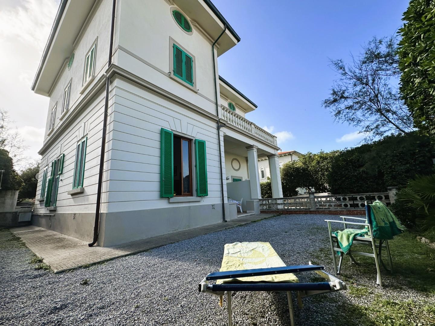 Trilocale con giardino, Rosignano Marittimo caletta