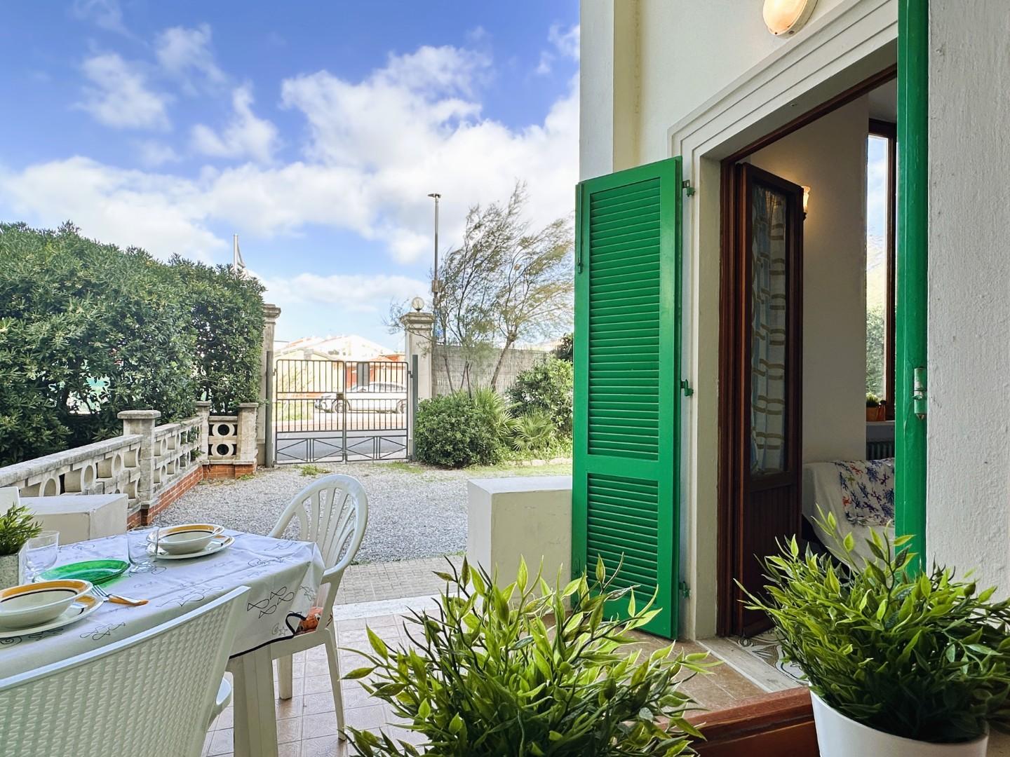 Trilocale con giardino, Rosignano Marittimo caletta