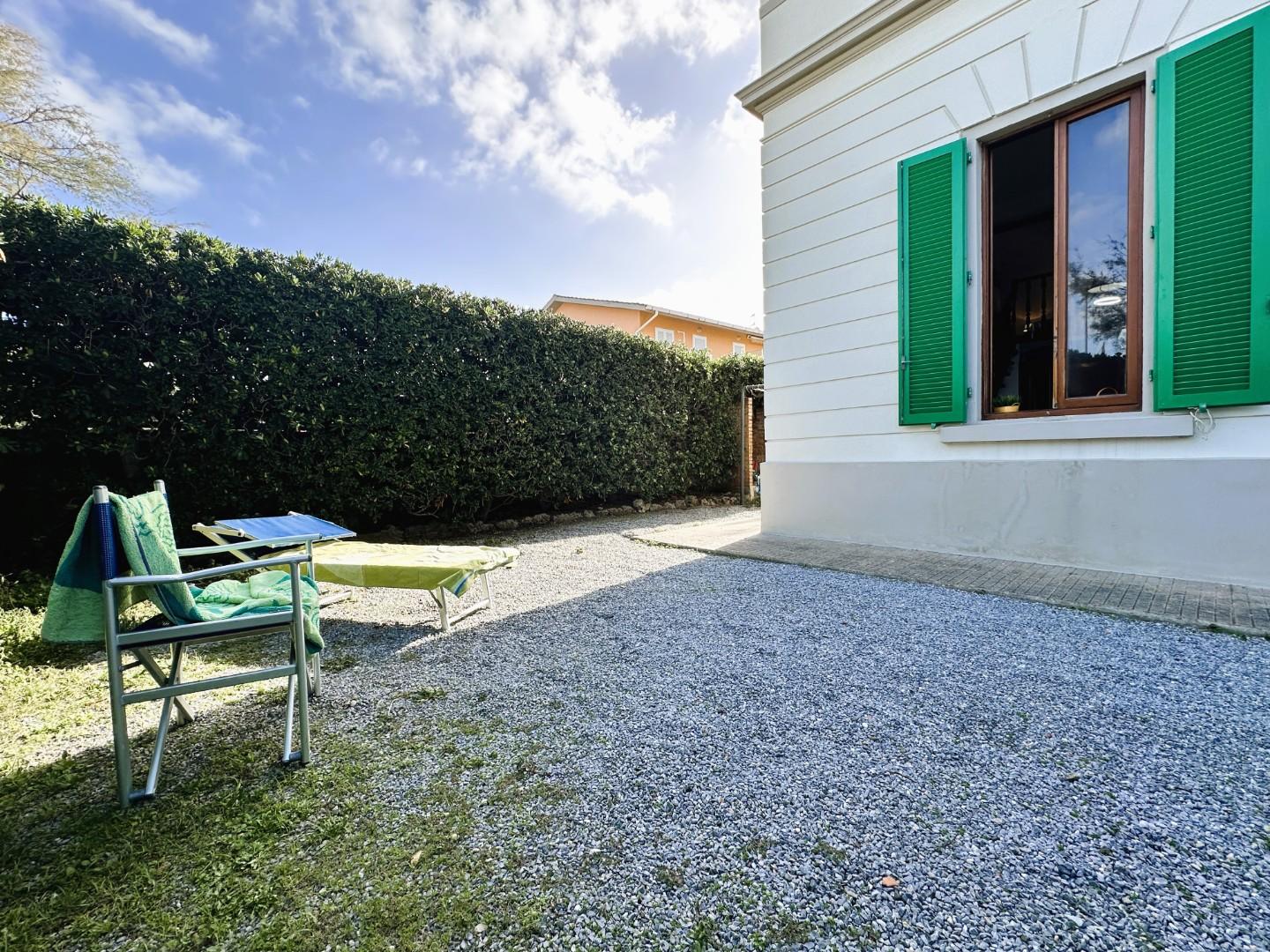 Trilocale con giardino, Rosignano Marittimo caletta