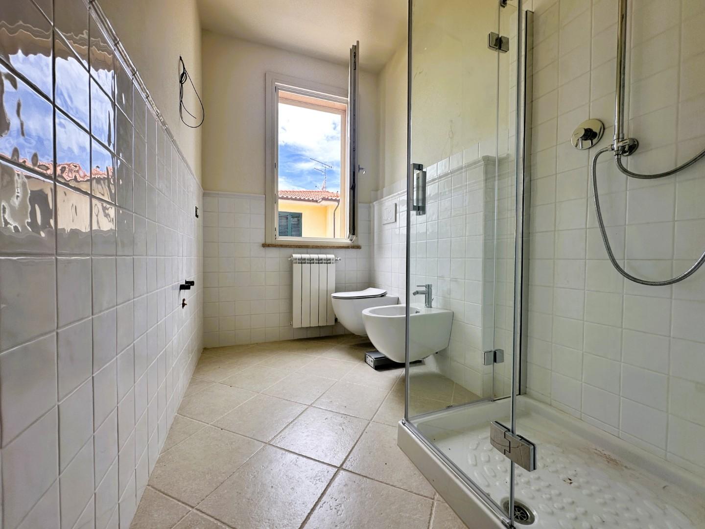 Bilocale con terrazzo, Rosignano Marittimo caletta