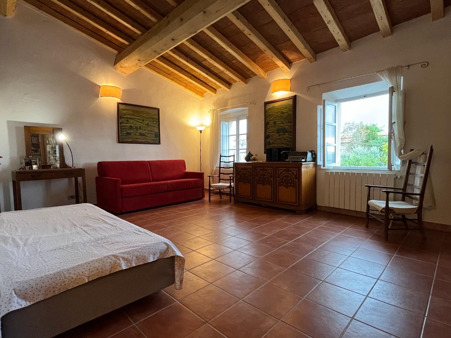 Casa indipendente ristrutturata, Rosignano Marittimo nibbiaia