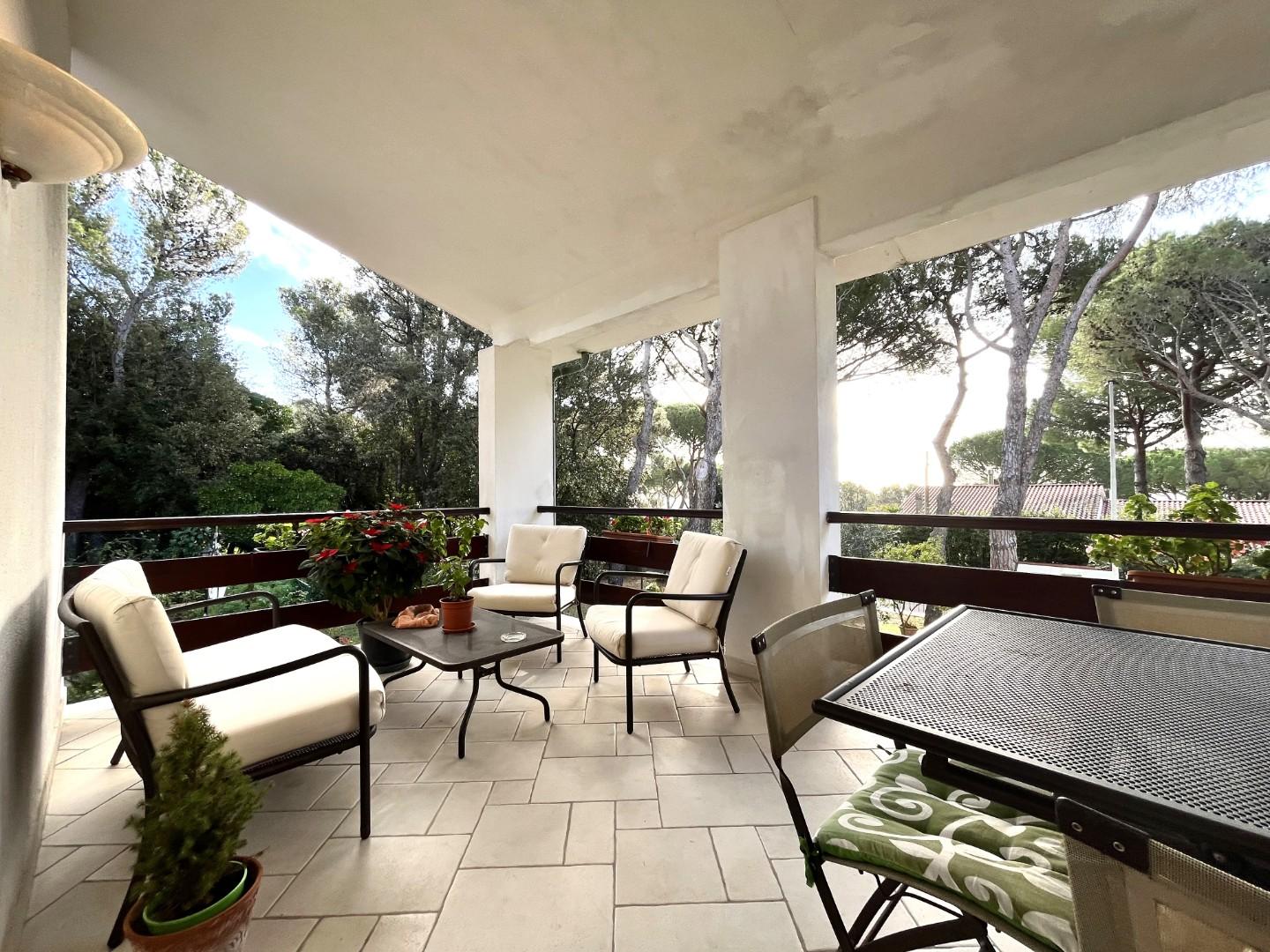 Villa con giardino, Livorno quercianella