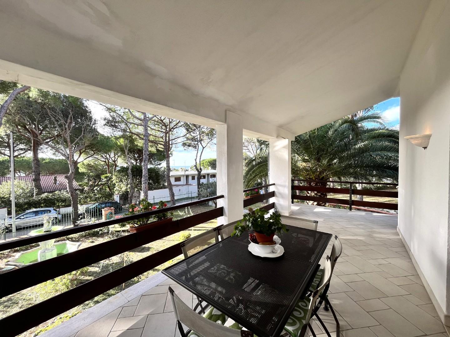 Villa con giardino, Livorno quercianella