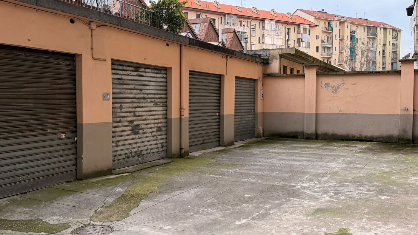 Box/Garage 14mq in vendita a Torino