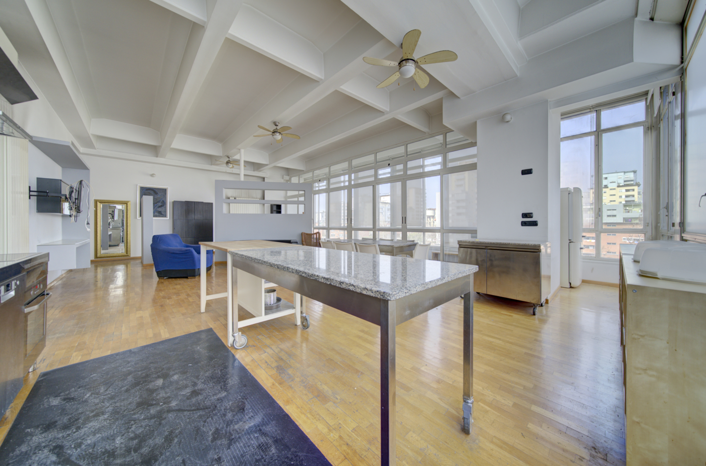 Loft con box doppio a Torino