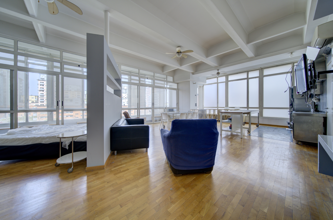 Loft con box doppio a Torino