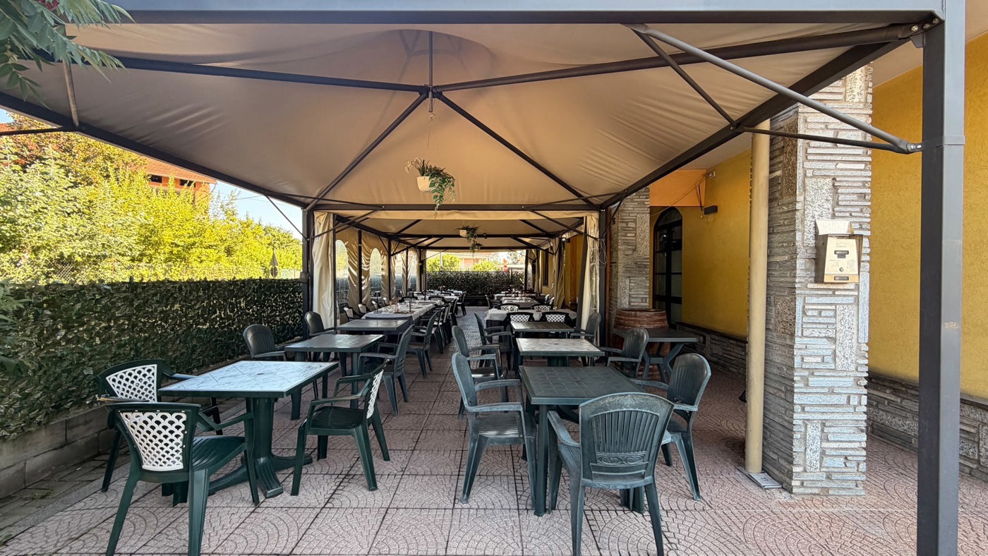 Attivit� commerciale Ristorante e pizzeria in vendita a La Cassa