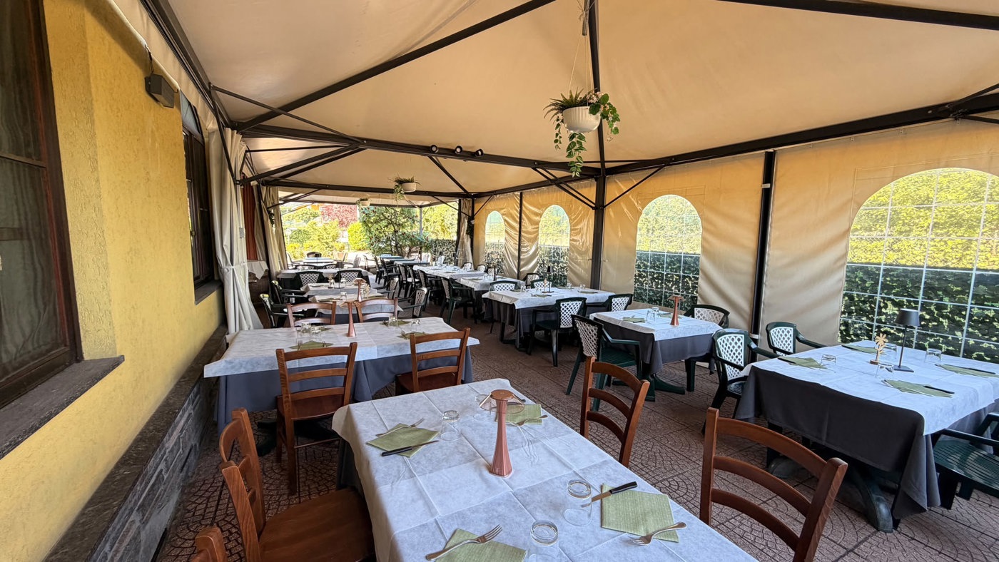Attivit� commerciale Ristorante e pizzeria in vendita a La Cassa